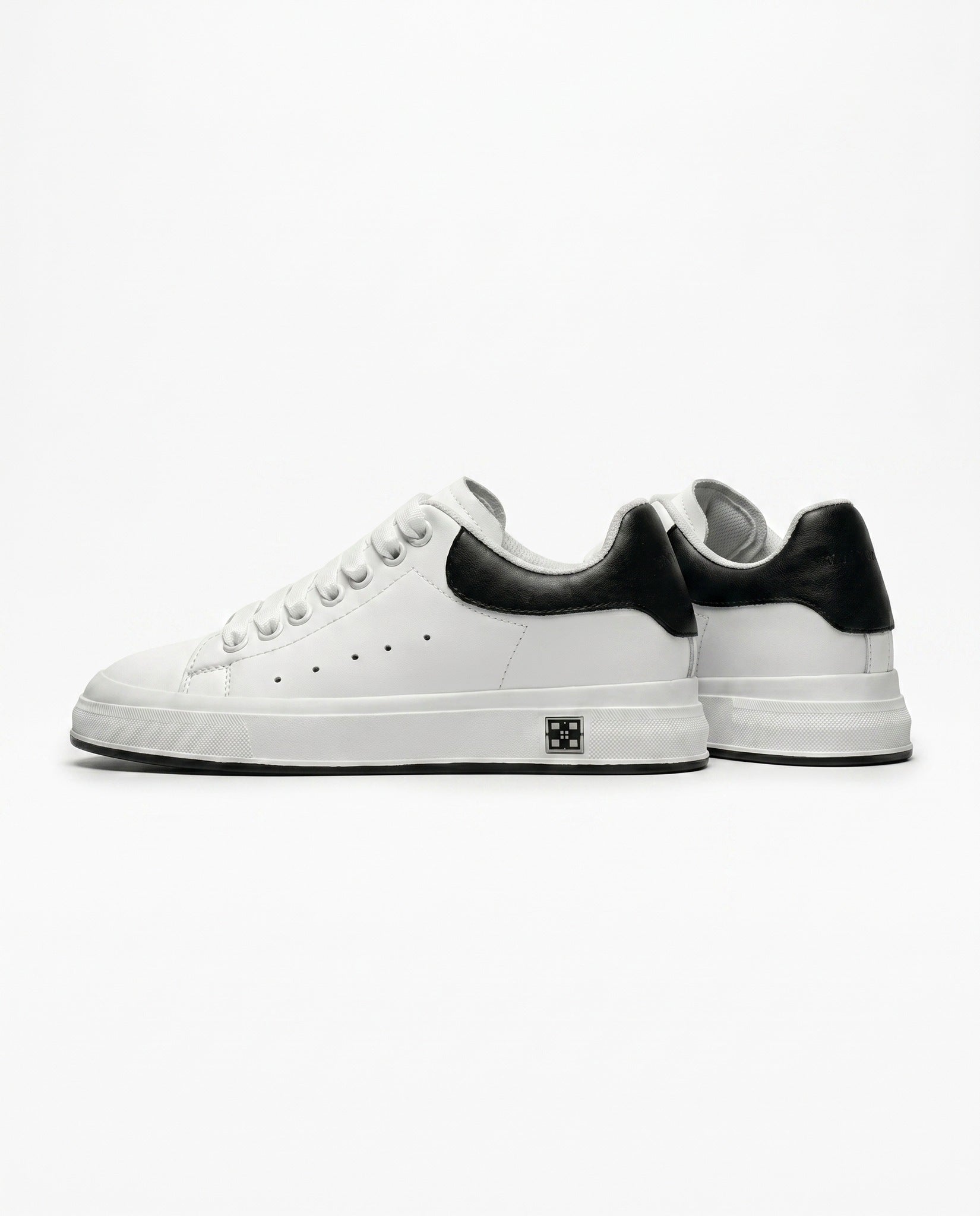 Atlas White 4_pair